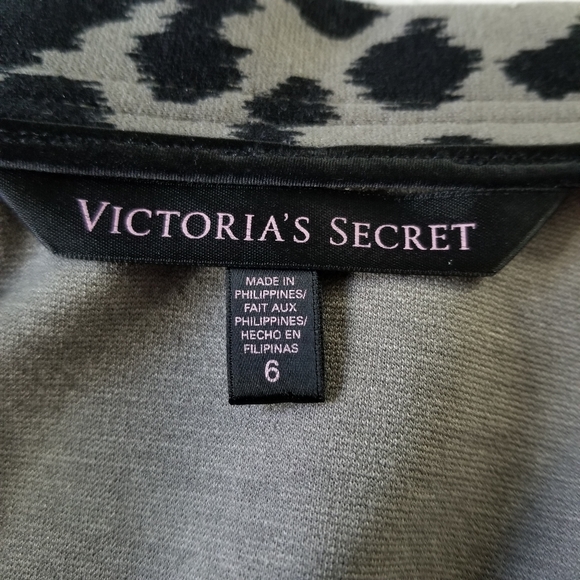 Victoria's Secret Leopard Print Skirt Size… - Picture 6 of 7